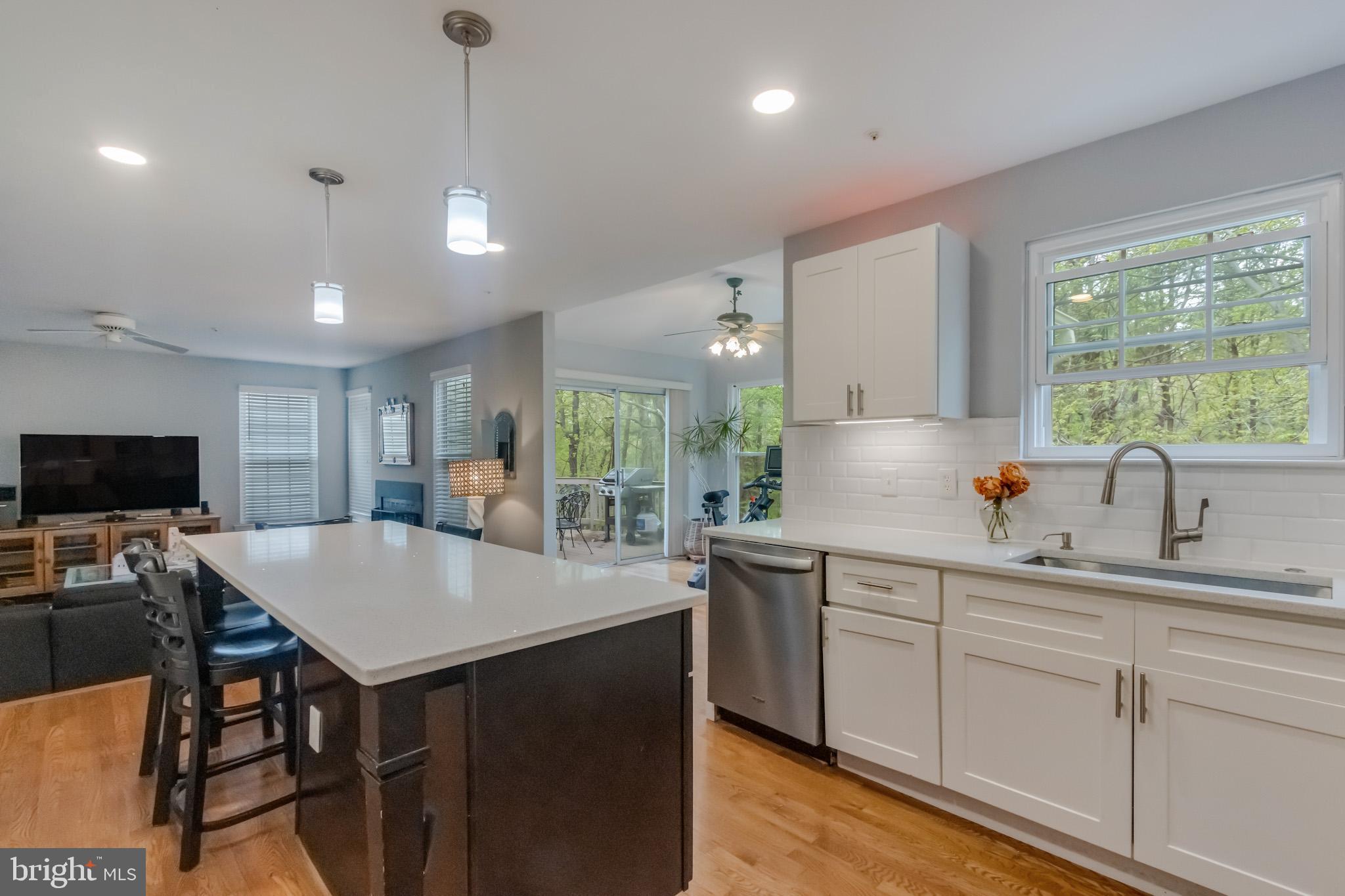 9407 Hobart Street Springdale, MD 20721 - Photo 5 of 34 Gallery Image 5
