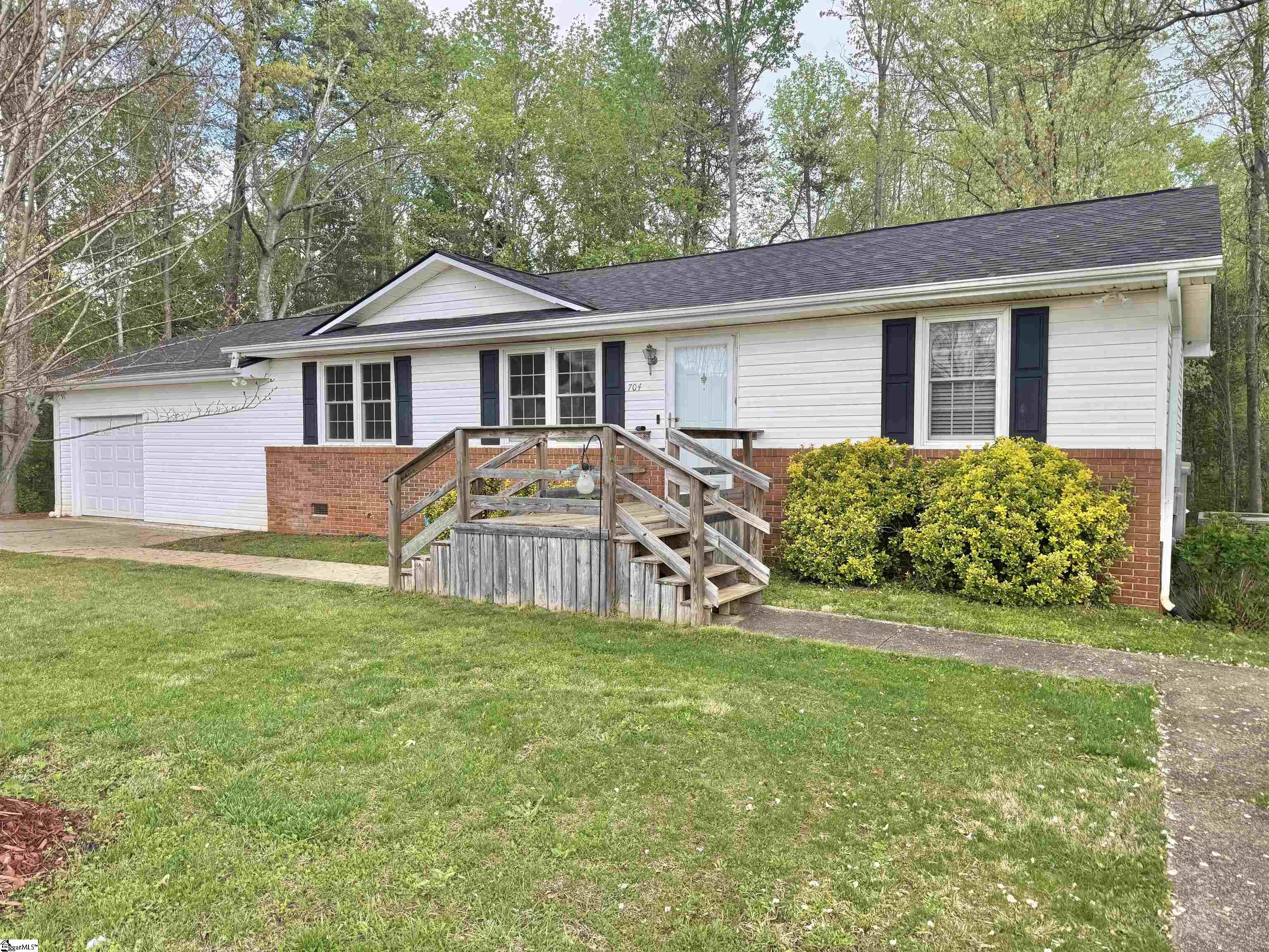 704 Jameson Road Easley, SC 29640 - Photo 2 of 25