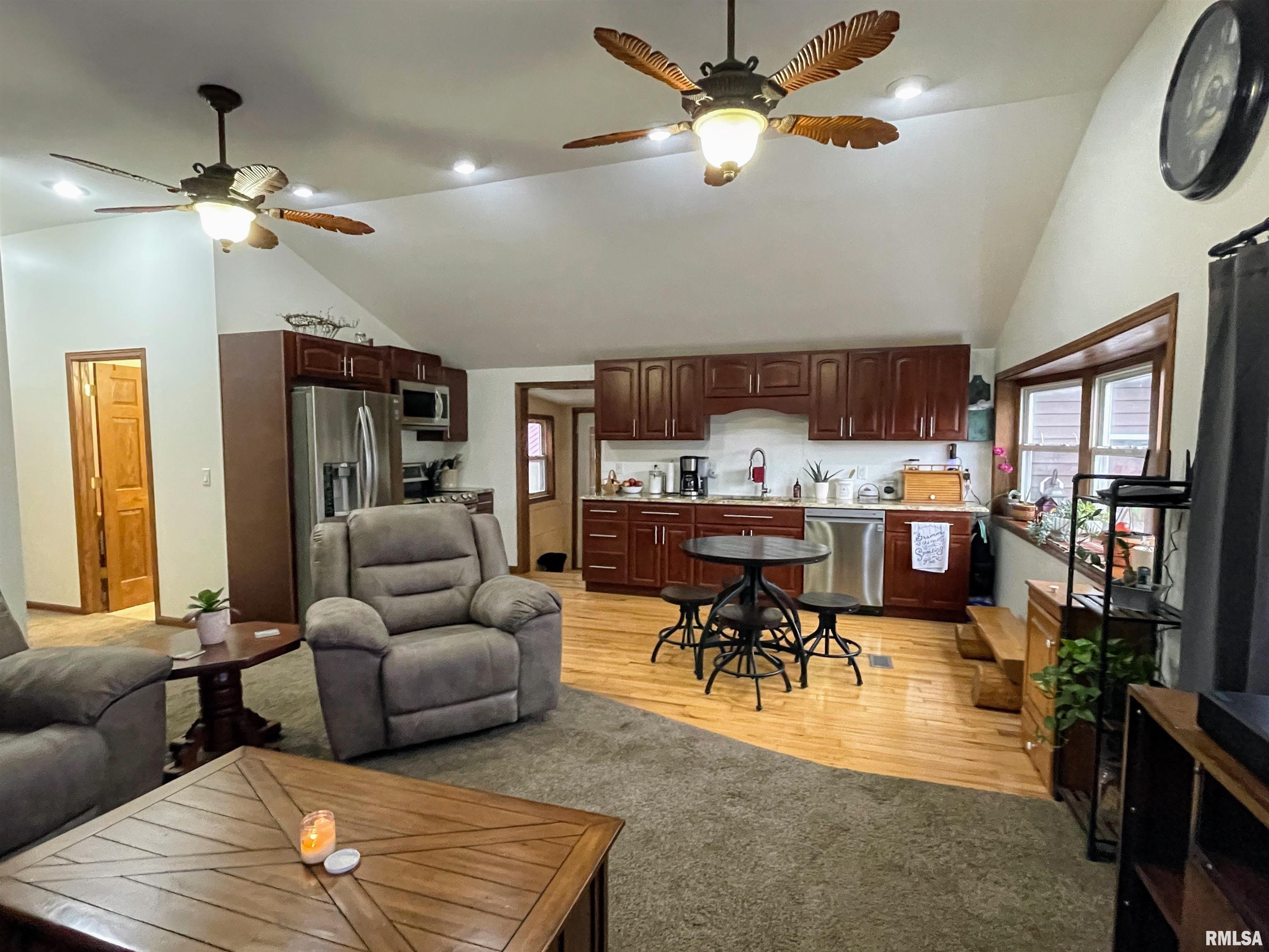 11011 South Strube Road Glasford, IL 61533 - Photo 5 of 34 Gallery Image 5