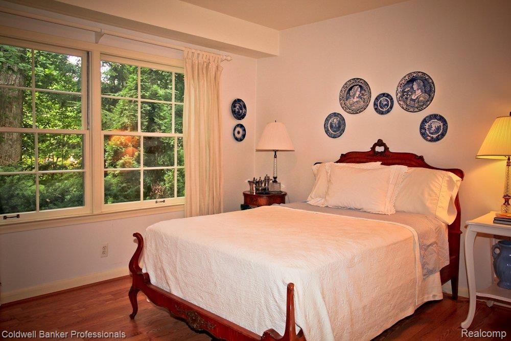 120 Denbar Road Bloomfield Hills, MI 48304 - Photo 16 of 20 Guest Suite.jpg