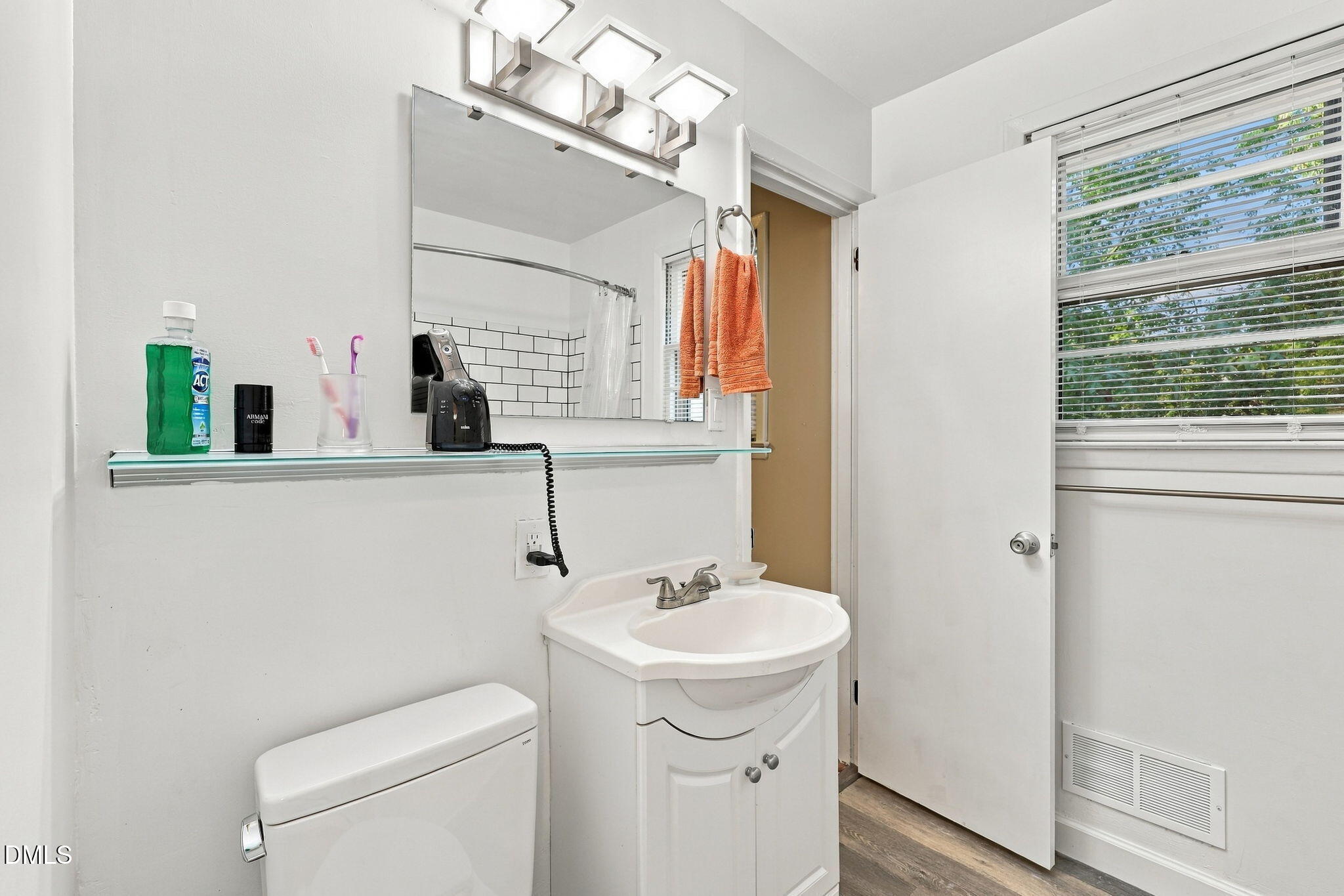 513 Banks Street Raleigh, NC 27604 - Photo 23 of 34 Full Bath