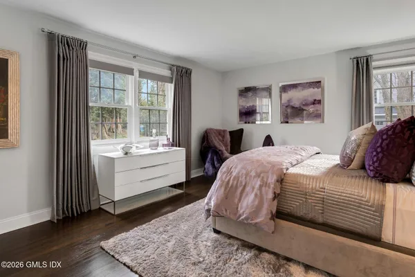 $3,495,000 | 10 Echo Lane, Greenwich, CT 06830