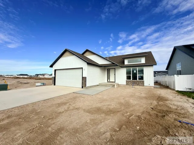 $399,900 | 1082 Alpine Avenue, Chubbuck, ID 83202