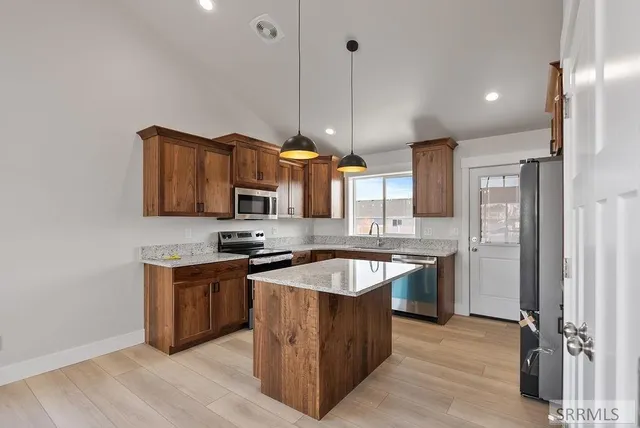 $399,900 | 1082 Alpine Avenue, Chubbuck, ID 83202