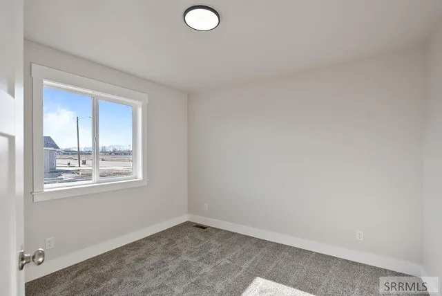 $399,900 | 1082 Alpine Avenue, Chubbuck, ID 83202