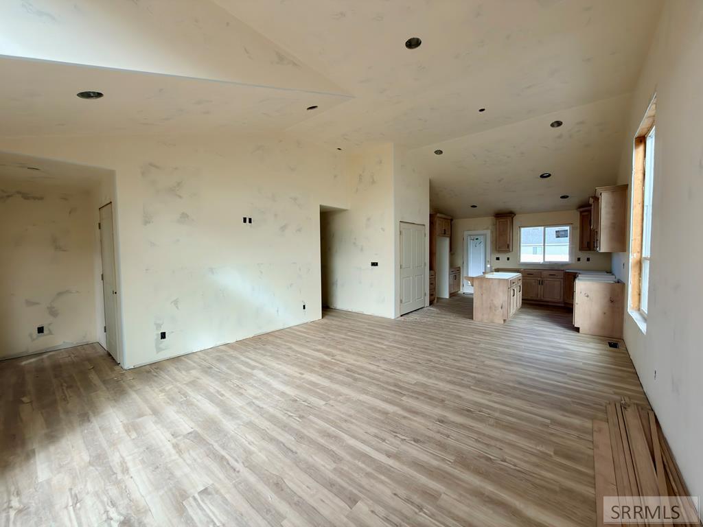 1082 Alpine Avenue Chubbuck, ID 83202 - Photo 8 of 31