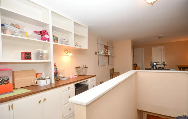 $310,000 | 715 Northwest 35th Street, Topeka, KS 66617