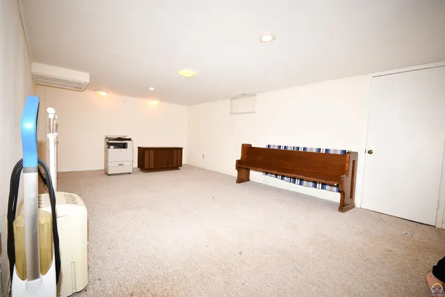 $310,000 | 715 Northwest 35th Street, Topeka, KS 66617