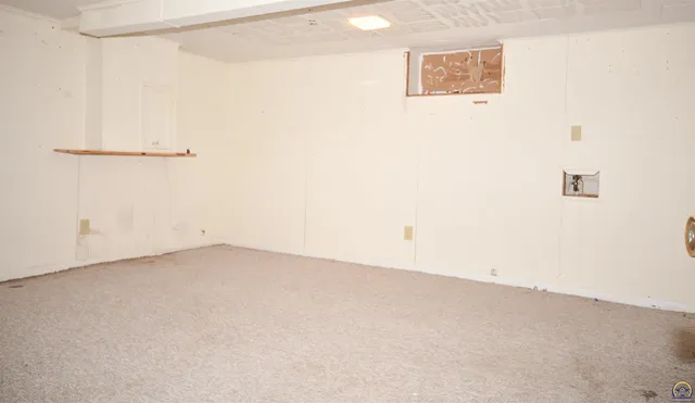 $310,000 | 715 Northwest 35th Street, Topeka, KS 66617