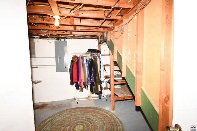 $310,000 | 715 Northwest 35th Street, Topeka, KS 66617