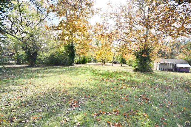 $310,000 | 715 Northwest 35th Street, Topeka, KS 66617