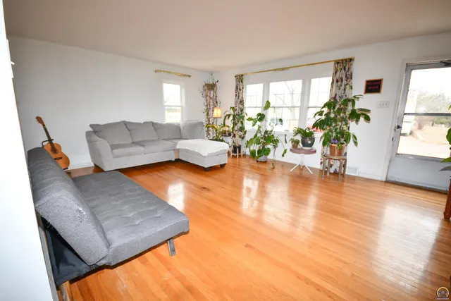 $310,000 | 715 Northwest 35th Street, Topeka, KS 66617