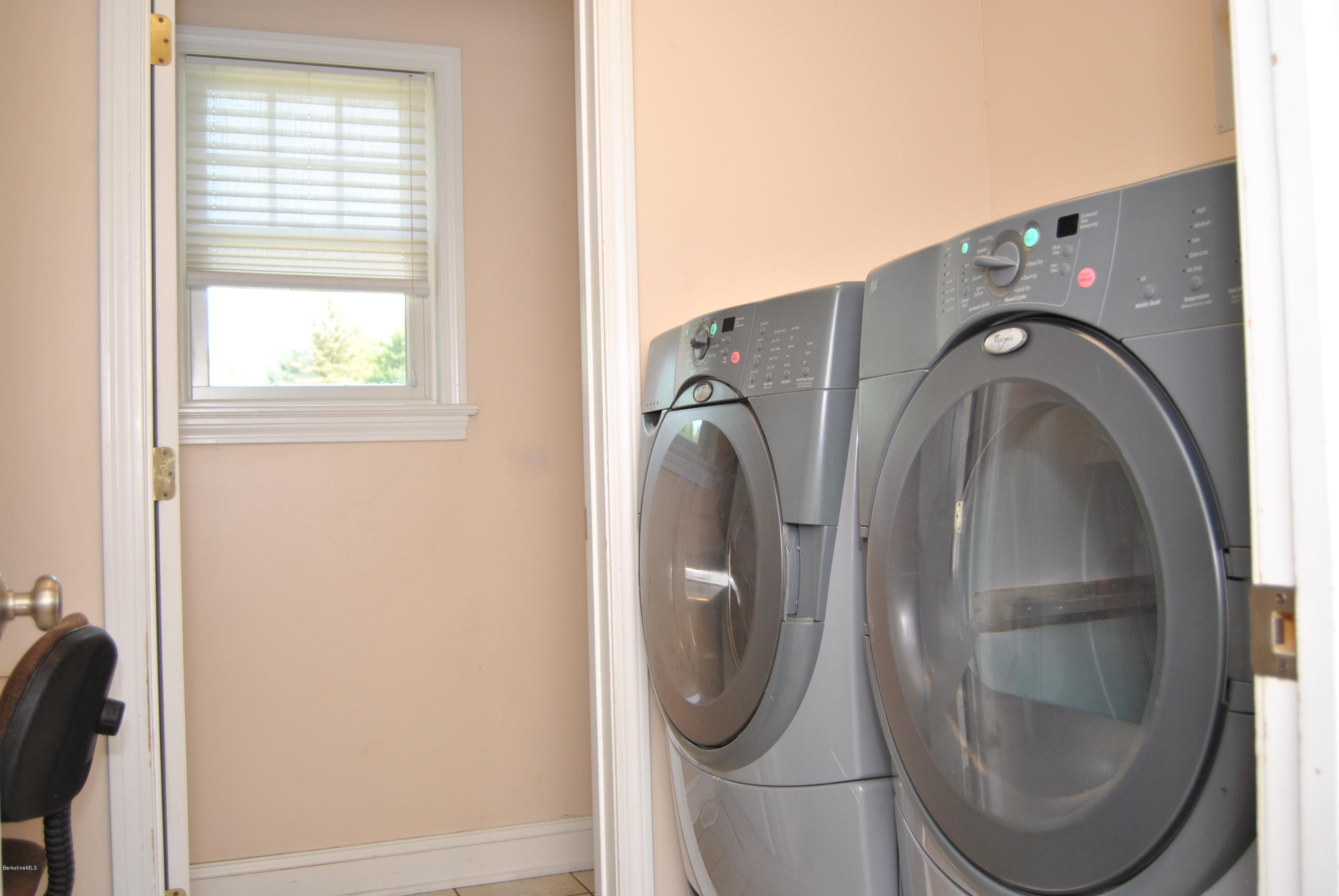232 Salisbury Road Sheffield, MA 01257 - Photo 14 of 18 a utility room with dryer and washer