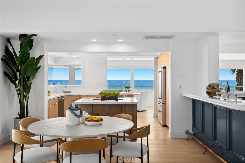 326 Boca Del Canon San Clemente, CA 92672 - Photo 14 of 69 a view of a dining room with furniture and a potted plant