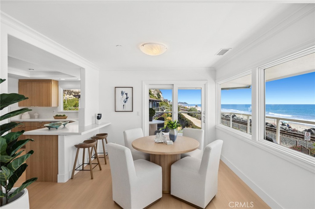 326 Boca Del Canon San Clemente, CA 92672 - Photo 21 of 69 a view of a dining room with furniture