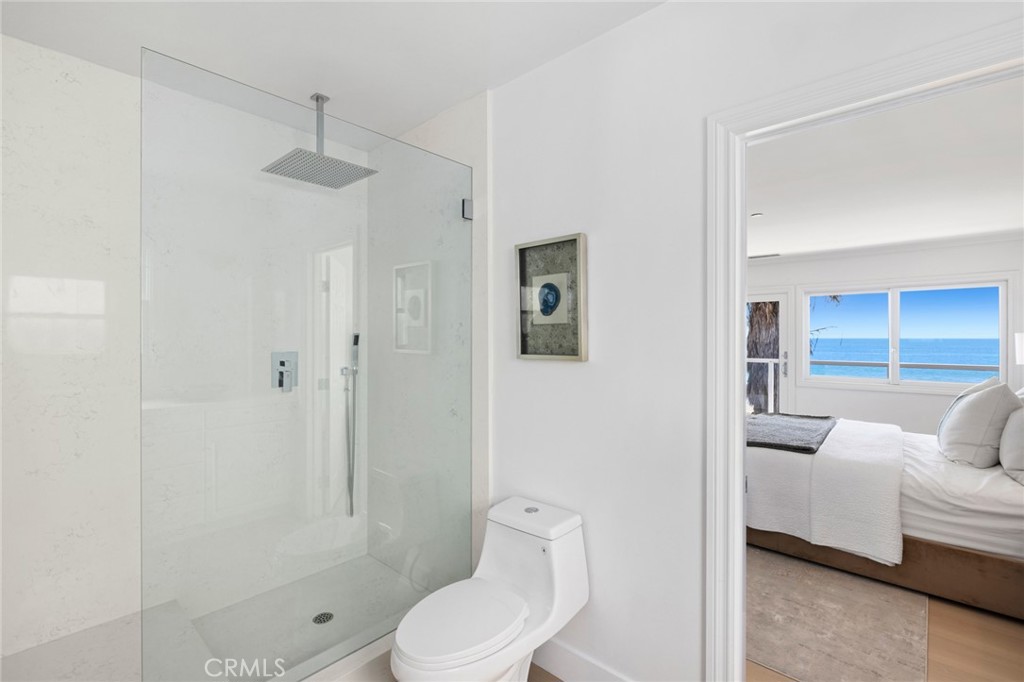 326 Boca Del Canon San Clemente, CA 92672 - Photo 36 of 69 a bathroom with a toilet sink and shower