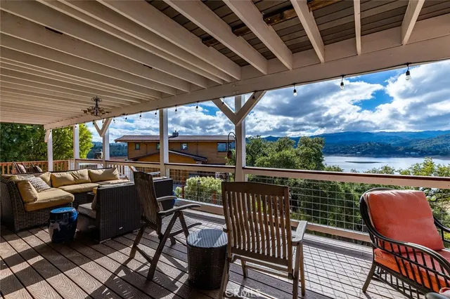 a view of outdoor space