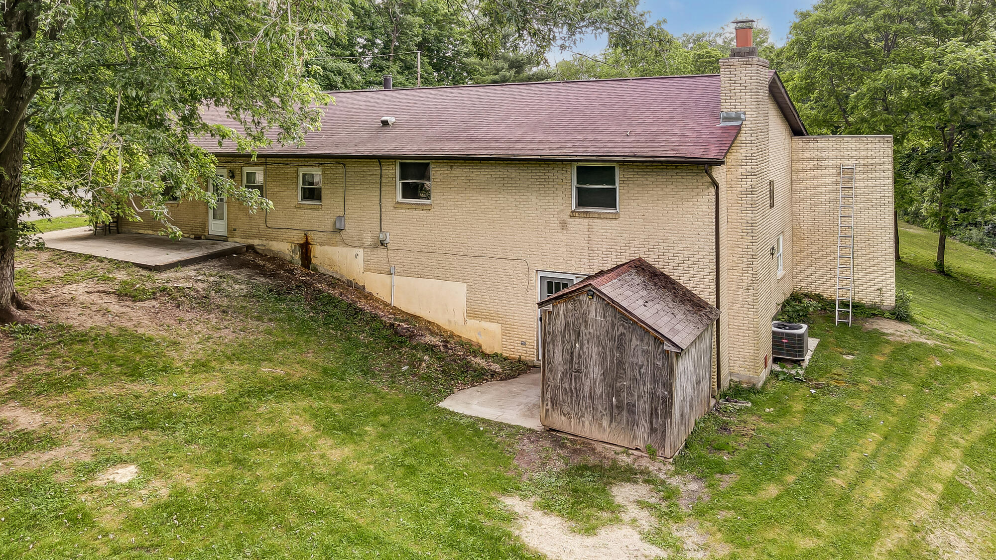 5580 Knollwood Road Springfield, OH 45502 - Photo 5 of 40