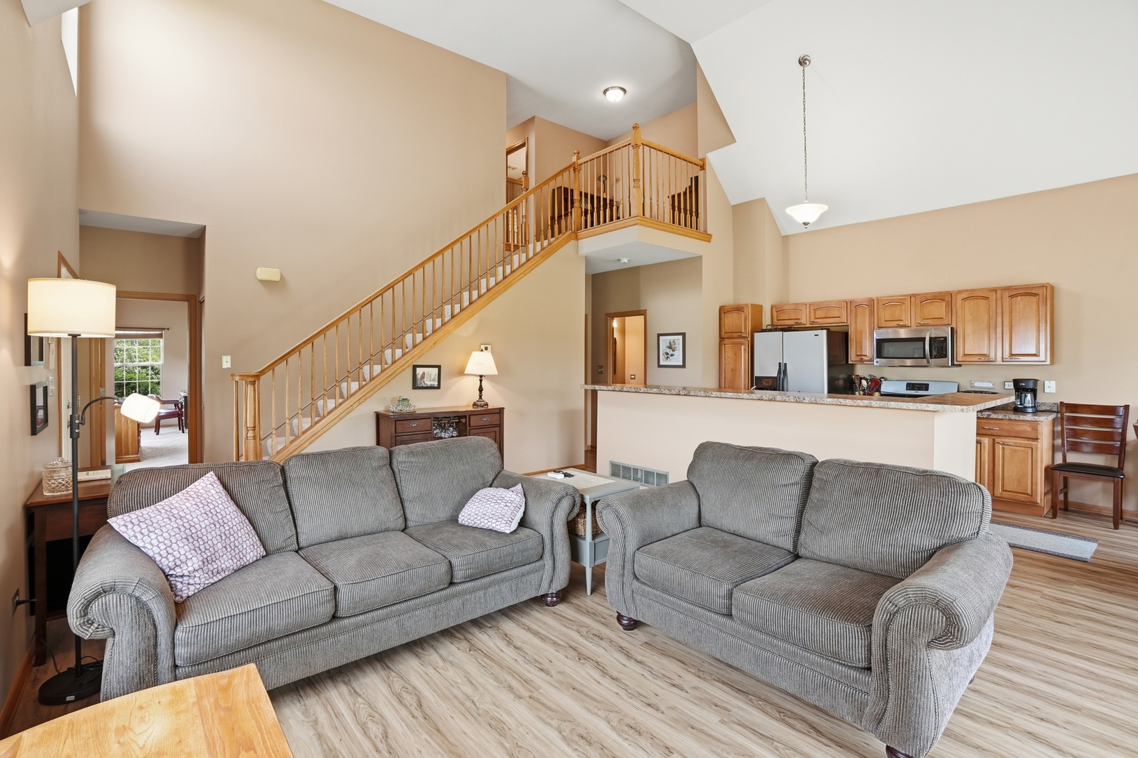 246 Sunset Boulevard Beecher, IL 60401 - Photo 2 of 36