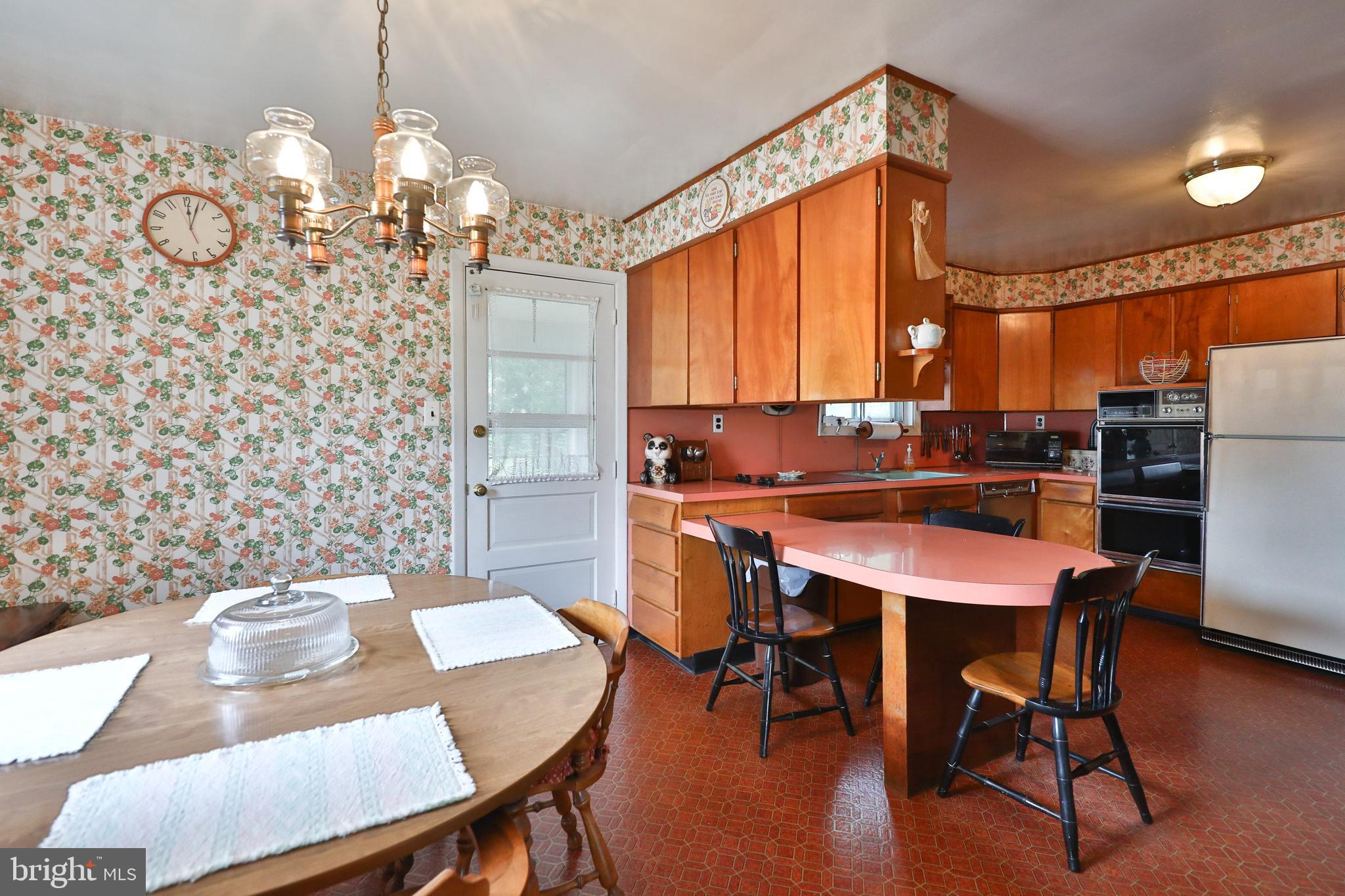 135 Reiffs Mill Road Ambler, PA 19002 - Photo 13 of 27 Large eat-in kitchen
