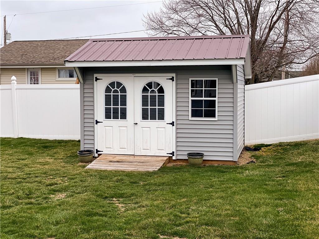 726 Spruce Street Rochester, PA 15074 - Photo 20 of 23