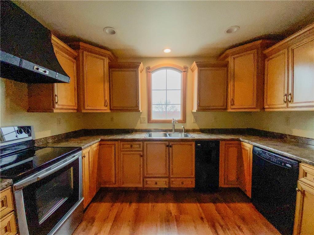 726 Spruce Street Rochester, PA 15074 - Photo 7 of 23