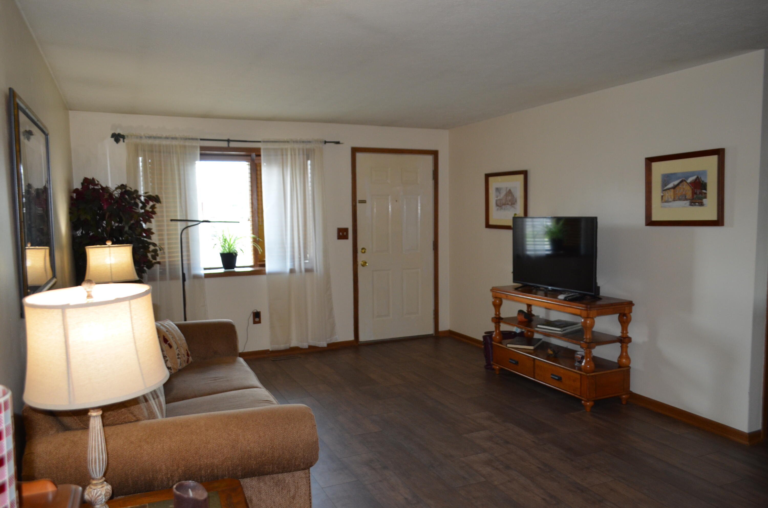 4290 Midfield Street Springfield, OH 45503 - Photo 10 of 48 DSC_0557