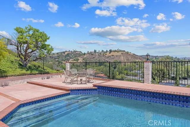 $1,795,000 | 2039 Channelford Road, Westlake Village, CA 91361
