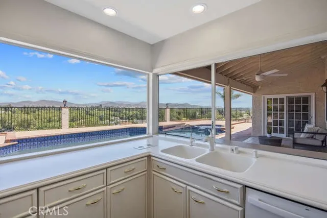 $1,795,000 | 2039 Channelford Road, Westlake Village, CA 91361