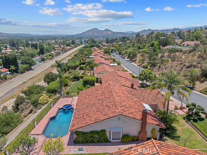 2039 Channelford Road Westlake Village, CA 91361 - Photo 54 of 59