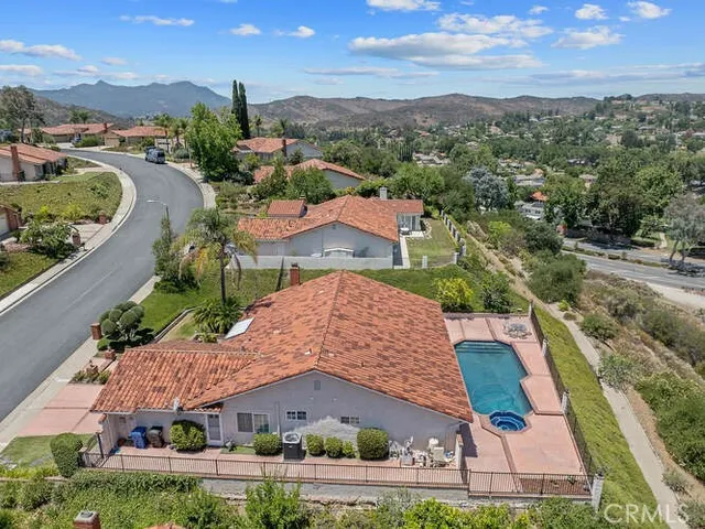 $1,795,000 | 2039 Channelford Road, Westlake Village, CA 91361