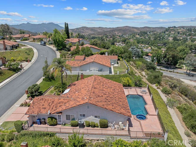 2039 Channelford Road Westlake Village, CA 91361 - Photo 55 of 59