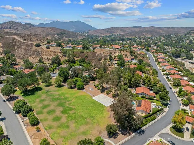 $1,795,000 | 2039 Channelford Road, Westlake Village, CA 91361
