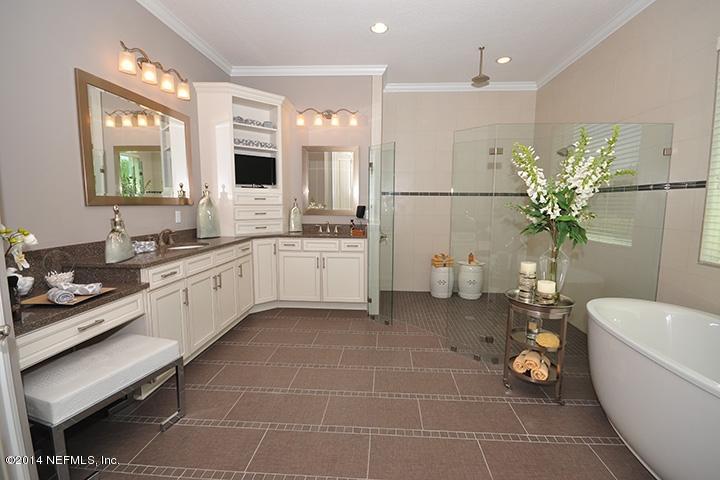 7768 Collins Grove Road Jacksonville, FL 32256 - Photo 12 of 18 Deerwood_AcadiaIII_MasterBath