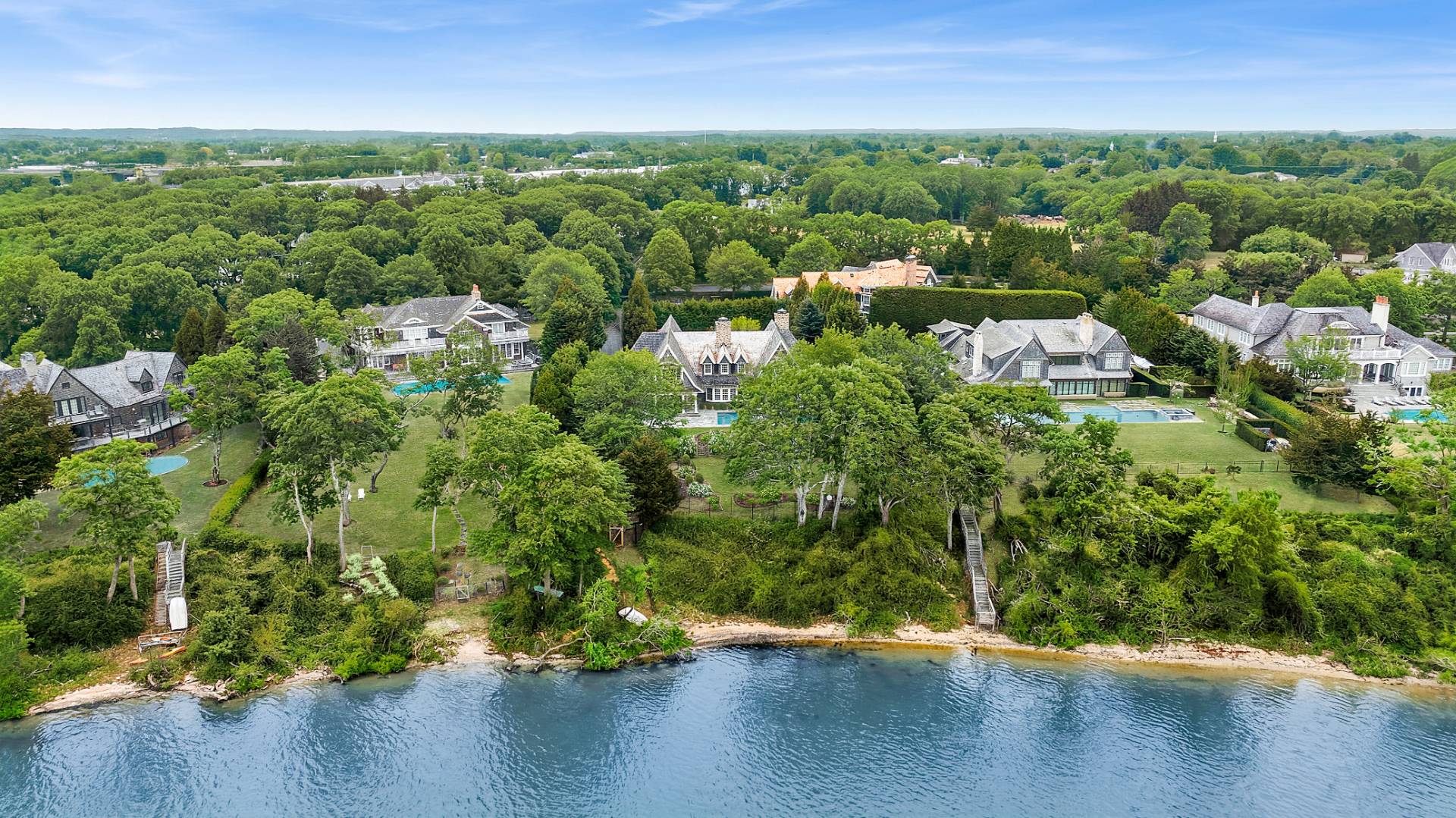 7 Kellis Way Bridgehampton, NY 11976 - Photo 2 of 46