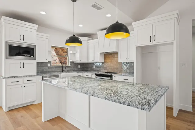 $385,000 | 4062 Hawk Road, Ropesville, TX 79358