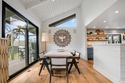 $2,700,000 | 350 Deer Hollow Drive, Napa, CA 94558
