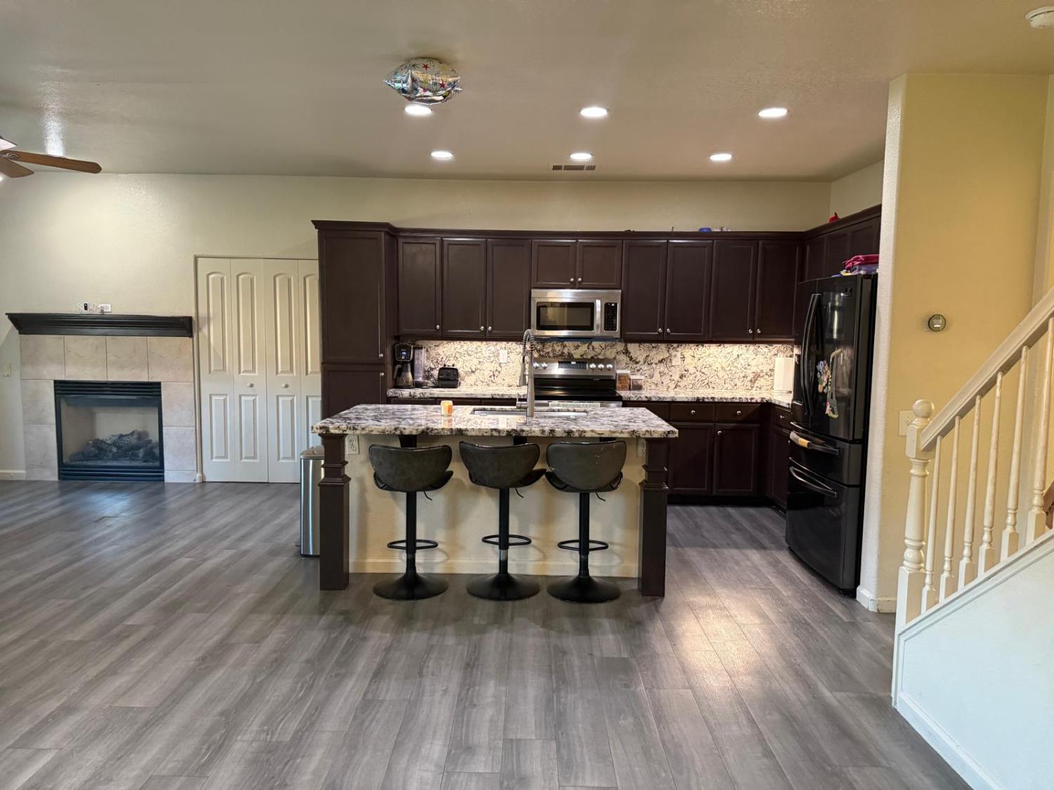 4185 Pathway Lane Turlock, CA 95382 - Photo 7 of 12