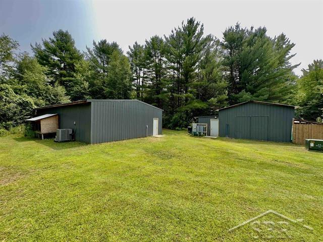 1633 South Dickenson Road Shepherd, MI 48883 - Photo 16 of 33