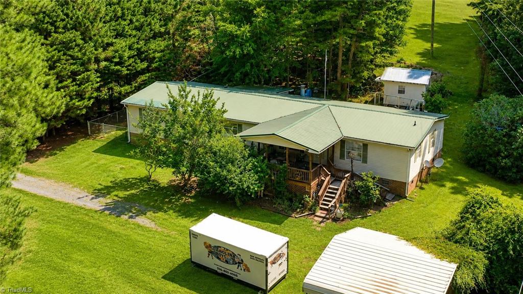 2742 George York Road Randleman, NC 27317 - Photo 3 of 33