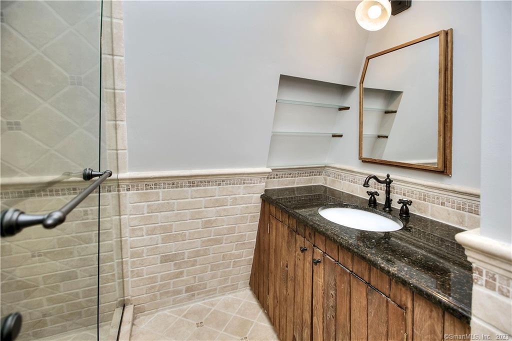 5 Old Mill Road Weston, CT 06883 - Photo 22 of 40