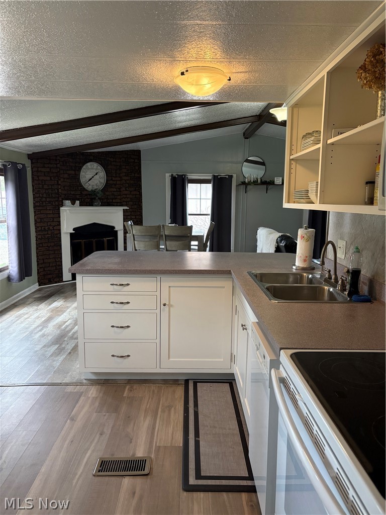2276 Lodge Road Southwest Sherrodsville, OH 44675 - Photo 6 of 28