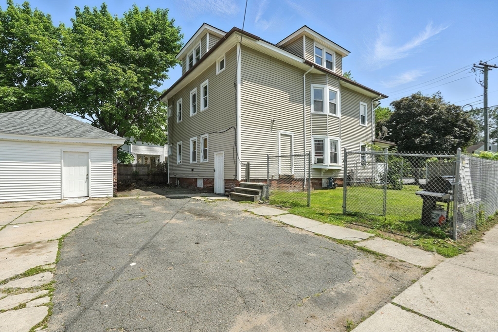 782 Sumner Avenue Springfield, MA 01108 - Photo 33 of 33