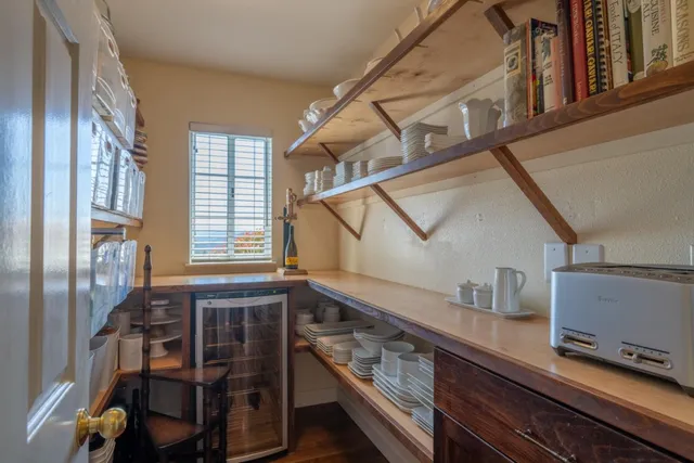 $2,250,000 | 6 Huckleberry Court, Monterey, CA 93940