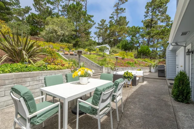 $2,250,000 | 6 Huckleberry Court, Monterey, CA 93940