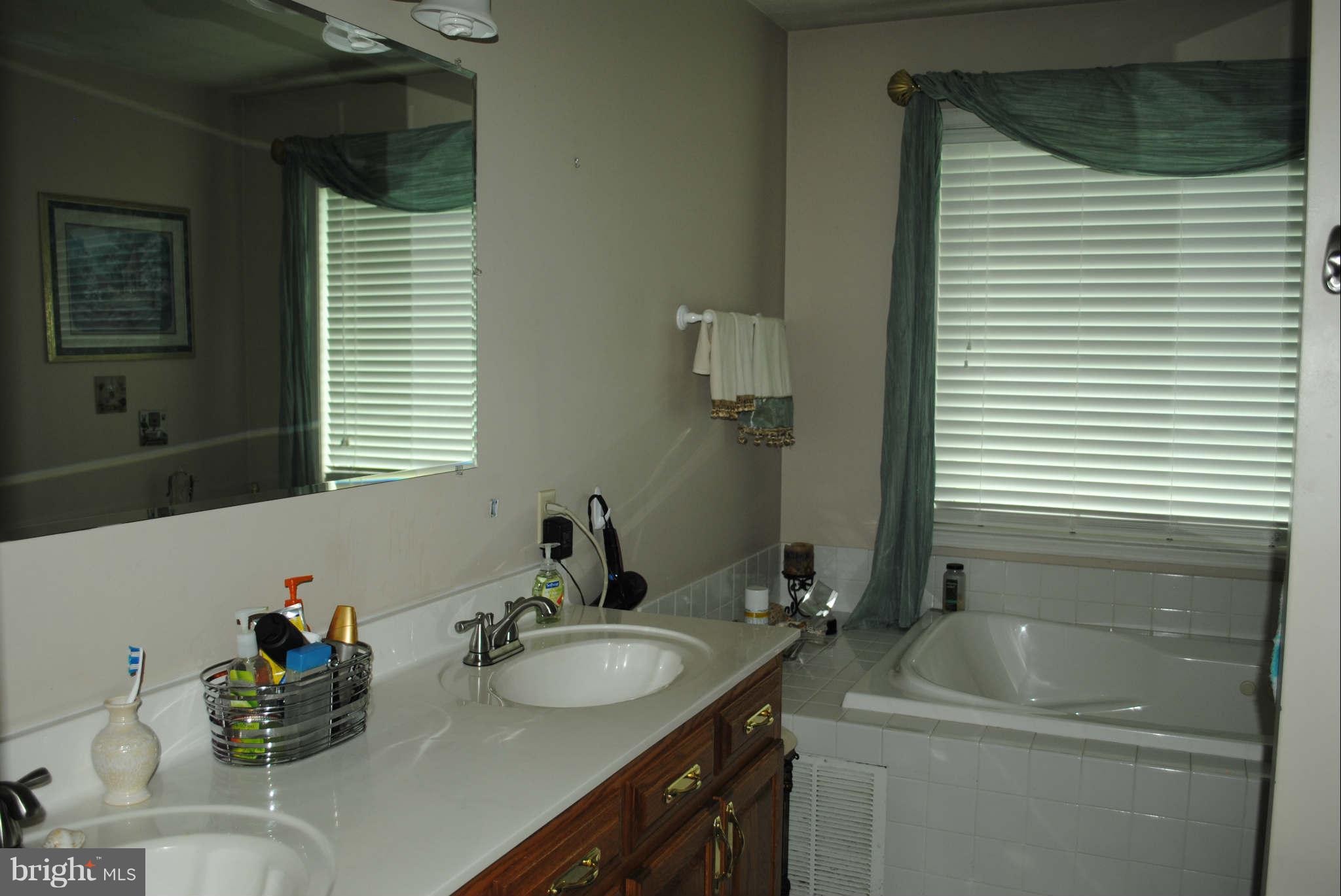 24655 Jones Road Hollywood, MD 20636 - Photo 18 of 30 Bath (Master)