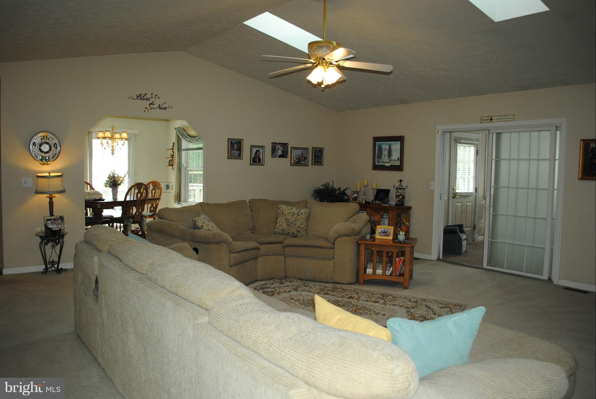 24655 Jones Road Hollywood, MD 20636 - Photo 10 of 30 Living Room