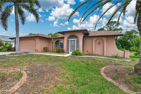 $295,000 | 6731 Eagle Tree Court, North Fort Myers, FL 33917