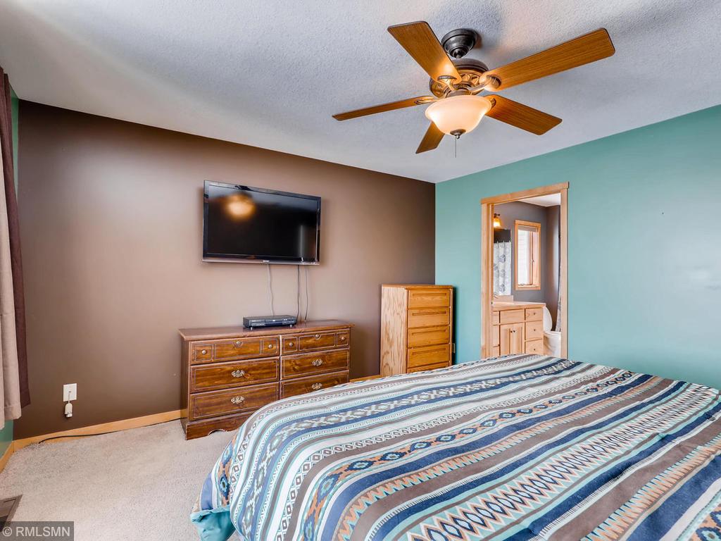 1240 Peninsula Road New Richmond, WI 54017 - Photo 15 of 37 Gallery Image 15