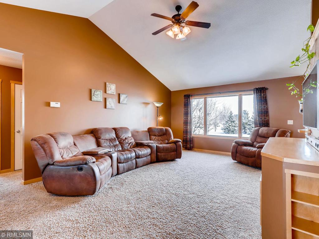 1240 Peninsula Road New Richmond, WI 54017 - Photo 3 of 37 Gallery Image 3